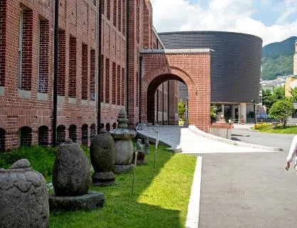대한민국의 역사적 가치를 품은 동아대학교 석당박물관